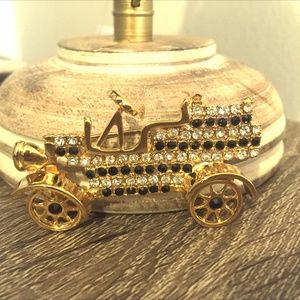 vintage gold plated car brooch